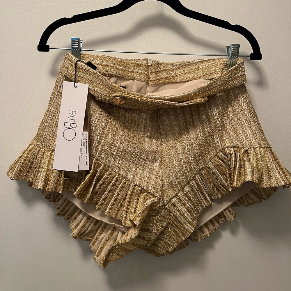 Patbo METALLIC STRIPE CUTOUT
SHORTS gold size 6 NWT